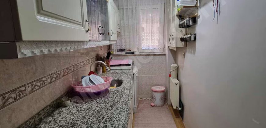 Ortaköy’De Sahile Yakın Komunda Ana Caddeye Paralel Tadilatlı
