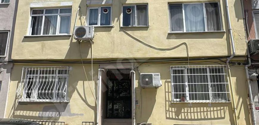Ortaköy’De Sahile Yakın Komunda Ana Caddeye Paralel Tadilatlı