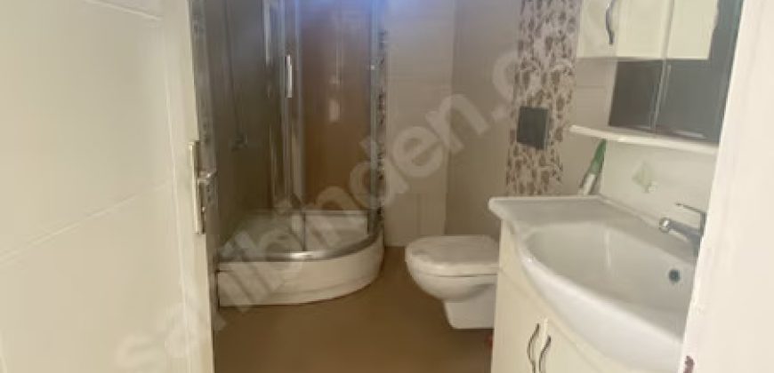 Ortaköy’De Sahile Yakın Konumda Manzaralı Teraslı 3+1 Daire