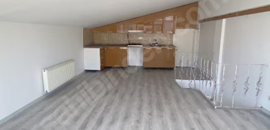 Ortaköy’De Sahile Yakın Konumda Manzaralı Teraslı 3+1 Daire
