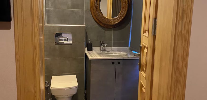 Ortaköy’De Sahile Yakın Yeniden Yapılmış Tescilli Eski Eser